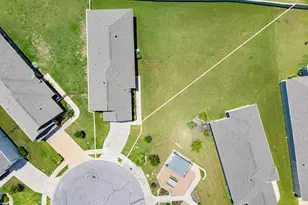 181 Benedum Wy, Liberty Hill, TX 78642 - Photo 5