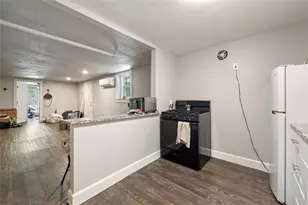 201 W 31st St, Austin, TX 78705 - Photo 9