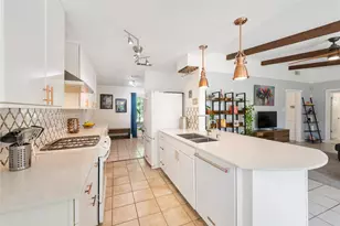 5504 Cordell Ln, Austin, TX 78723 - Photo 11