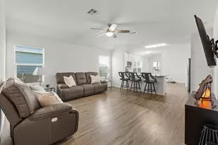 200 High Plains Pass, Liberty Hill, TX 78642 - Photo 7