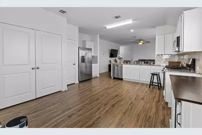 200 High Plains Pass, Liberty Hill, TX 78642 - Photo 19