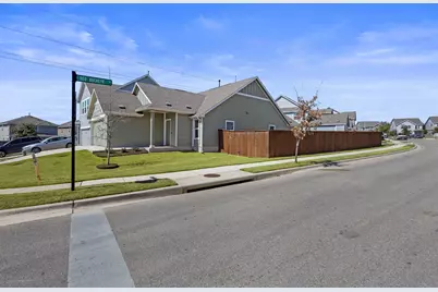 200 High Plains Pass, Liberty Hill, TX 78642 - Photo 3