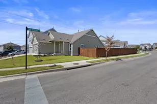 200 High Plains Pass, Liberty Hill, TX 78642 - Photo 3