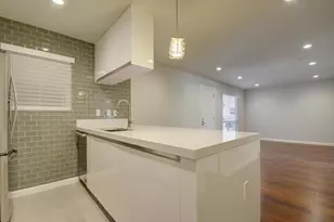 3110 Red River St, Austin, TX 78705 - Photo 3
