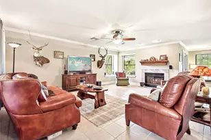 155 Pahalawe Ln, Bastrop, TX 78602 - Photo 35