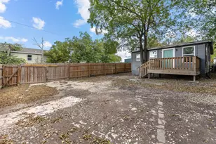 204 Lessin Ln, Austin, TX 78704 - Photo 7