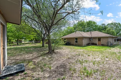 1311 Monte Vista Drive, Lockhart, TX 78644 - Photo 27
