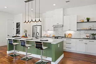5601 Jackie Robinson St, Austin, TX 78721 - Photo 9