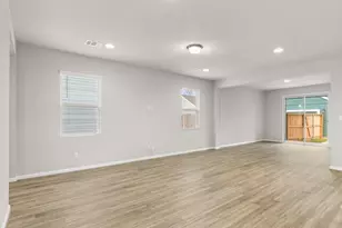 115 Cherry Blossom Ln, Taylor, TX 76574 - Photo 13