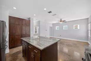 2005 Sager Dr, Austin, TX 78741 - Photo 9