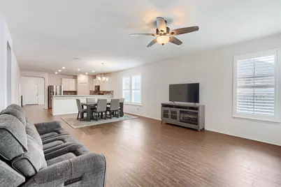 221 Auburn Street, Kyle, TX 78640 - Photo 7