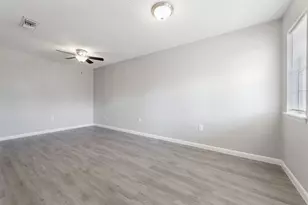 4806 Pecan Springs Rd, Austin, TX 78723 - Photo 13