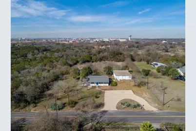 4806 Pecan Springs Road, Austin, TX 78723 - Photo 5