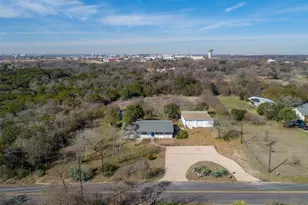 4806 Pecan Springs Rd, Austin, TX 78723 - Photo 5