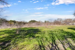 4806 Pecan Springs Rd, Austin, TX 78723 - Photo 9