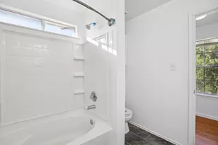 125 Phillips St, Hutto, TX 78621 - Photo 17