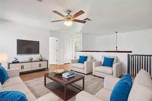 125 Phillips St, Hutto, TX 78621 - Photo 13