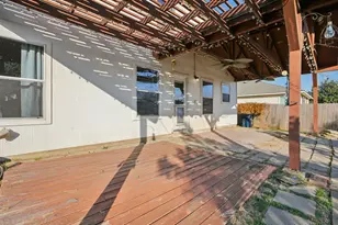 125 Phillips St, Hutto, TX 78621 - Photo 31