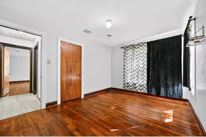 204 Taylor Street, Hutto, TX 78634 - Photo 13