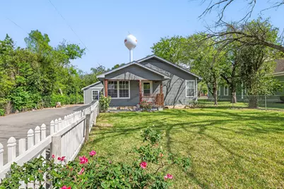 204 Taylor Street, Hutto, TX 78634 - Photo 1