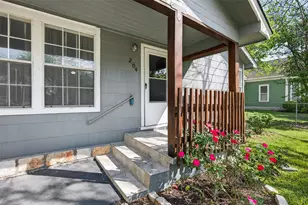 204 Taylor St, Hutto, TX 78634 - Photo 3