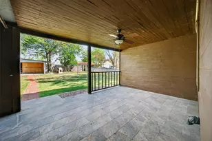 204 Taylor St, Hutto, TX 78634 - Photo 25