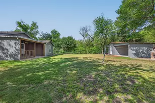 204 Taylor St, Hutto, TX 78634 - Photo 31