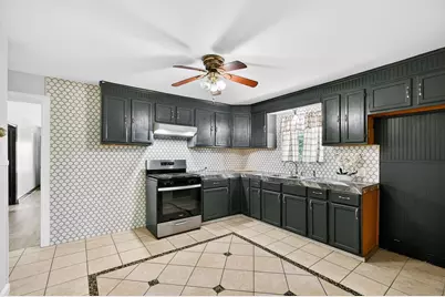 204 Taylor Street, Hutto, TX 78634 - Photo 9