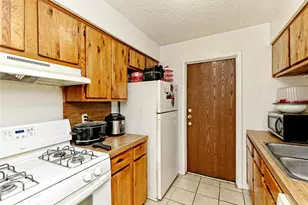 12002 Arrowwood Dr, Austin, TX 78727 - Photo 7