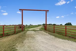 1000 Co Rd 215, Florence, TX 76527 - Photo 9