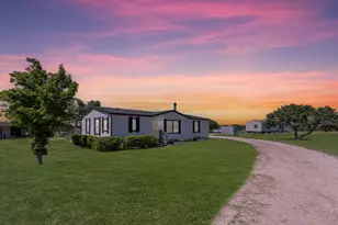 930 Co Rd 224, Florence, TX 76527 - Photo 5