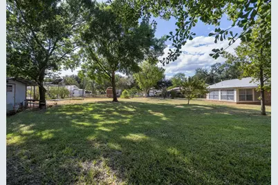 113 North Avenue, Lexington, TX 78947 - Photo 27