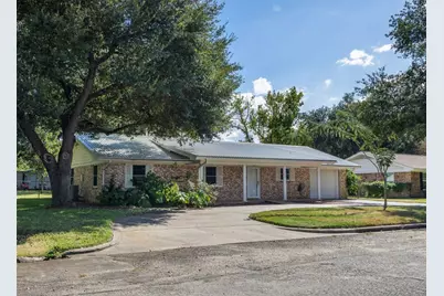 113 North Avenue, Lexington, TX 78947 - Photo 1