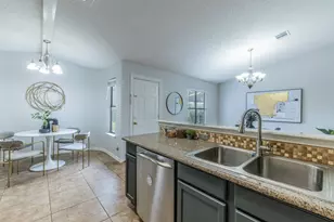 4701 San Simeon Dr, Austin, TX 78749 - Photo 9