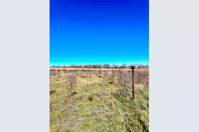 261 Engelke Road, Kingsbury, TX 78638 - Photo 5