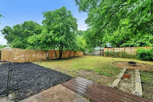 1302 E St Johns Ave, Austin, TX 78752 - Photo 21
