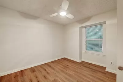 1302 E Saint Johns Avenue #A, Austin, TX 78752 - Photo 13