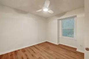 1302 E St Johns Ave, Austin, TX 78752 - Photo 13
