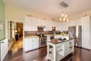 210 Battleground Cir, Taylor, TX 76574 - Photo 11