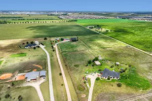 210 Battleground Cir, Taylor, TX 76574 - Photo 37