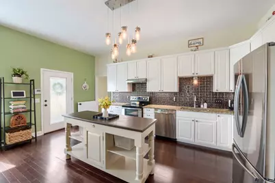 210 Battleground Circle, Taylor, TX 76574 - Photo 13