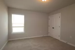 635 Clarissa St, Buda, TX 78610 - Photo 15
