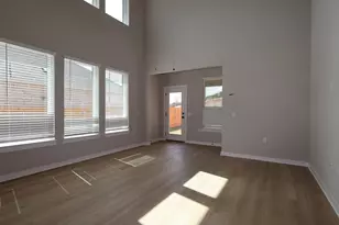 635 Clarissa St, Buda, TX 78610 - Photo 5