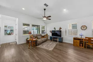 602 Jefferson Dr, Kyle, TX 78640 - Photo 5