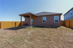 520 Republic Dr, Liberty Hill, TX 78642 - Photo 27