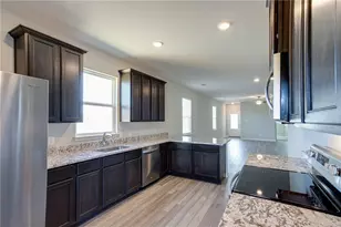 520 Republic Dr, Liberty Hill, TX 78642 - Photo 11