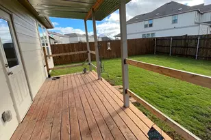 221 Compania Dr, Liberty Hill, TX 78642 - Photo 27