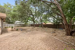 2506 Redleaf Ln, Austin, TX 78745 - Photo 23