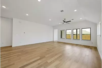 204 Melrose Street, Hutto, TX 78634 - Photo 5
