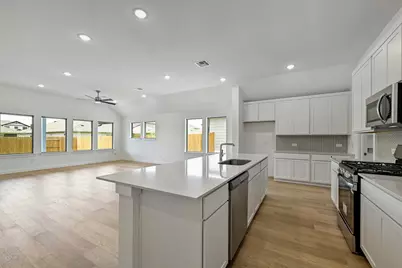 204 Melrose Street, Hutto, TX 78634 - Photo 11
